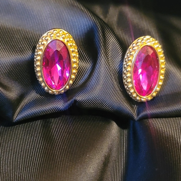 Vintage Swarovski Gold-Tone Oval Pink Crystal Stud Earrings 12.2g - Picture 5 of 16